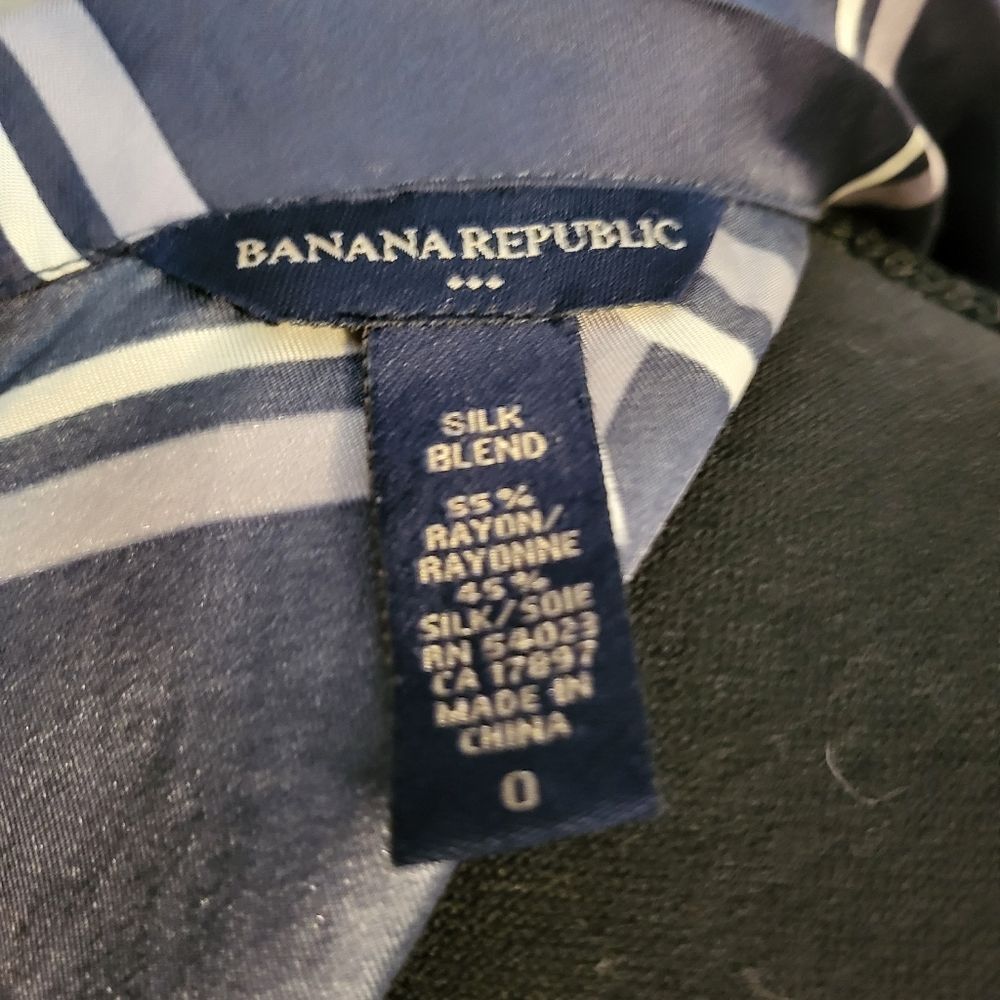 Banana REPUBLIC SILK DRESS - Picture 7 of 7